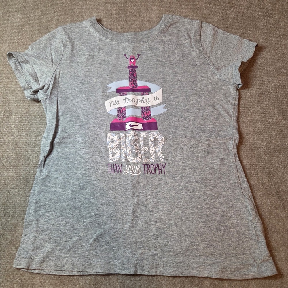 Nike Girls Heather Gray Graphic T-Shirt My Trophy Is Bigger Than Your Trophy L
